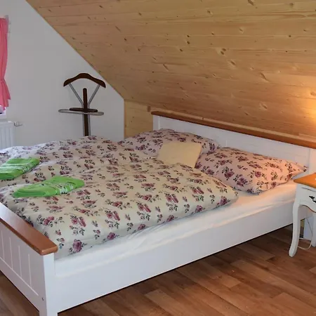 Landhaus U Troubilu *