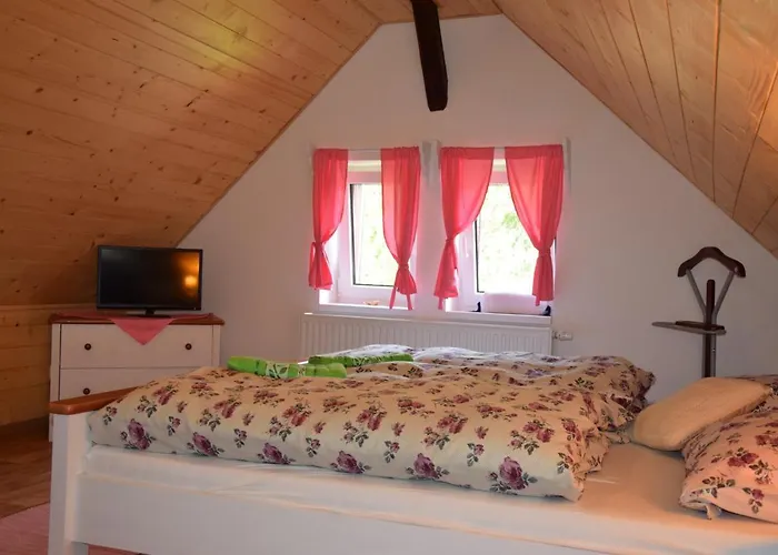 Landhuis U Troubilu Rvacov